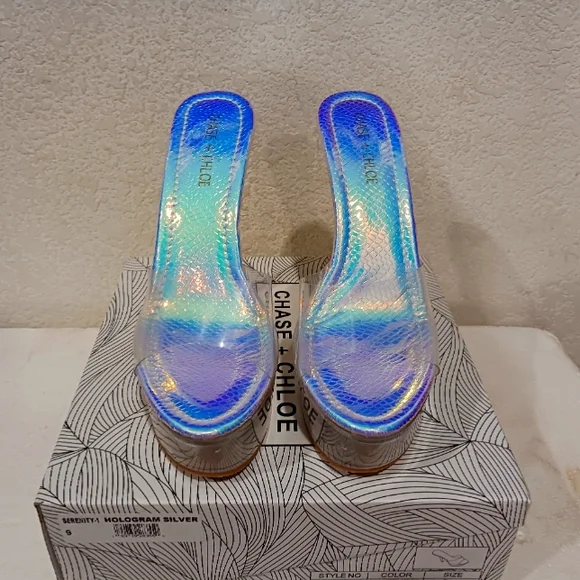 Chase + Chloe - Picture 3 of 4